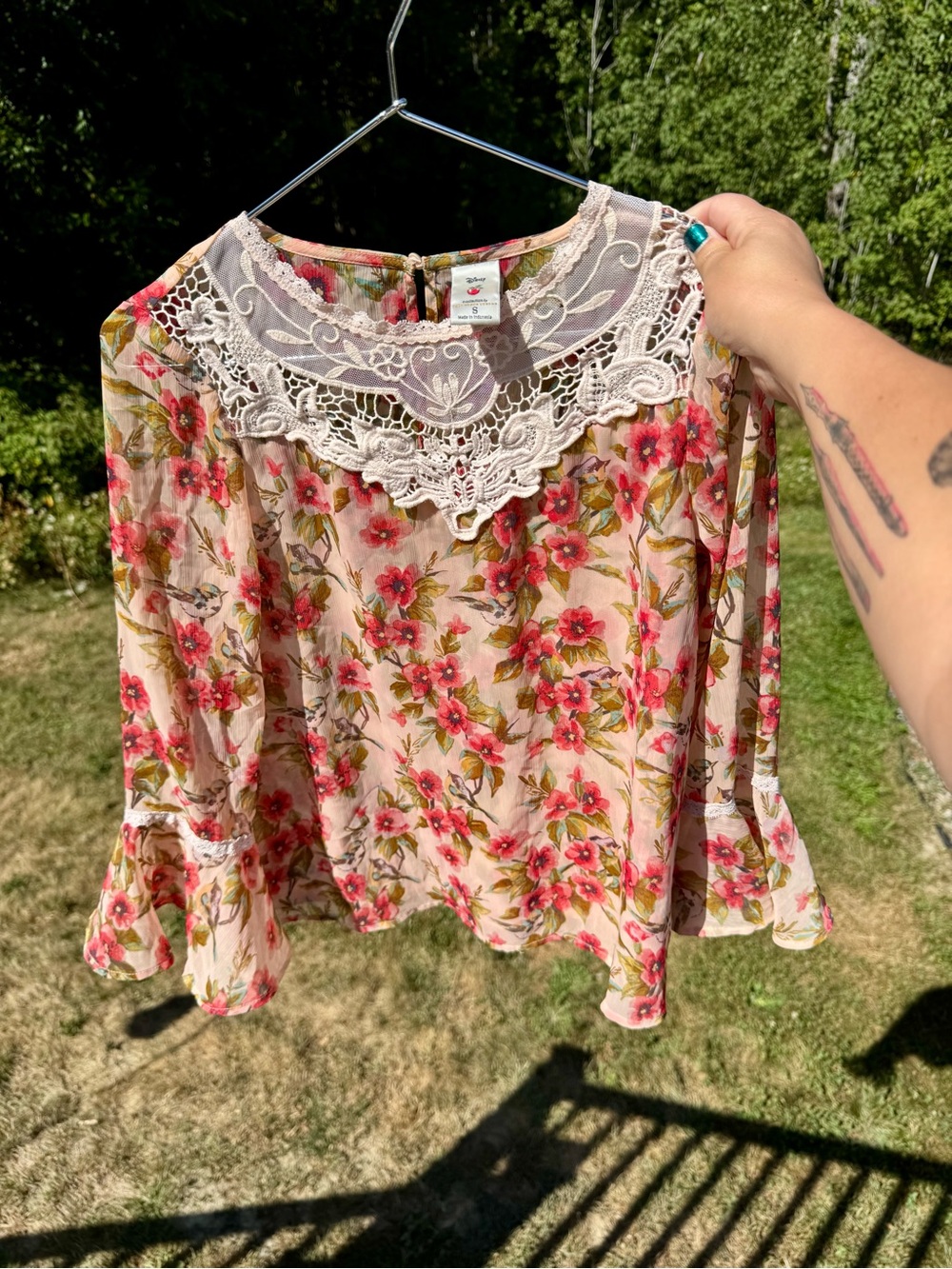 Disney LC Lauren Conrad Snow White Lace Peasant Top